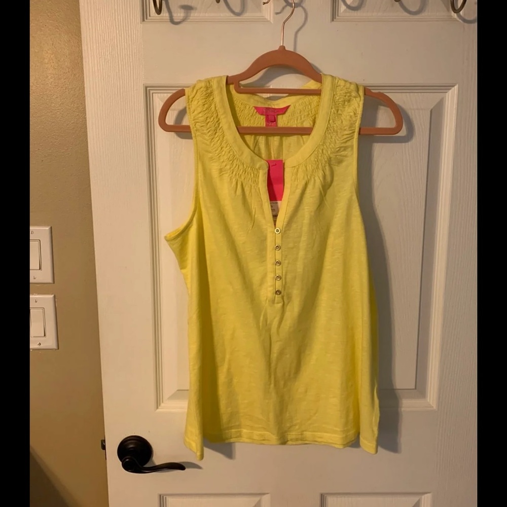 ❌ SOLD❌Lilly Pulitzer yellow essie top NWT